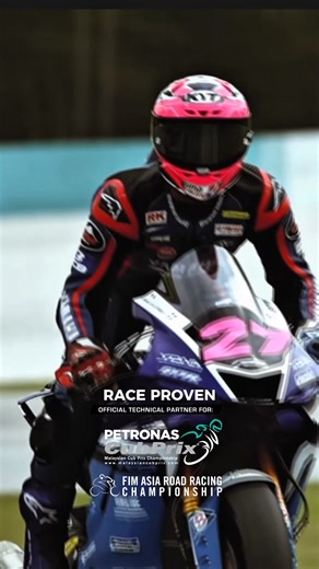 RCB 47mm 分離把｜即將登台 ARRC 等國際級賽事指定使用 源自賽道實戰數據，一比一下放 47mm 規格，剛性與回饋全面升級 多段角度可調，精準對應不同騎乘需求 不論街道操駕或賽道攻彎，都能找到你的最佳設定 專為操控而生的專業部品 對應車款：R15V4 / MT15 / R3 RCB Racing Technology｜賽道淬煉，山道街道對應 #rcb #ridewithrcb #arrc #分離把 #racetech | RCB Taiwan