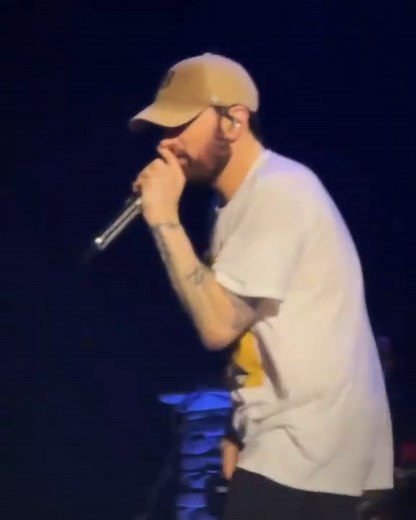 Eminem's Abracadabra: Live Highlights