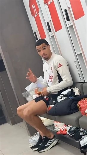 ESPN UK on Instagram: "Hugo Ekitike with the Nicolas Pépé celebration tutorial 😂👋 (via JeremieFrimpong/SC)"