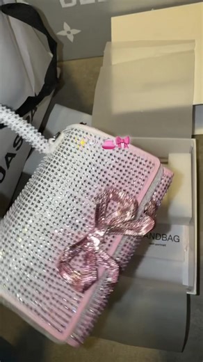 Unboxing the BELLE Self-Portrait Handbag