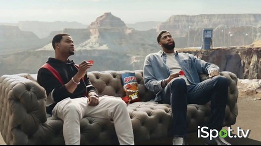 Ruffles Flamin' Hot BBQ TV Spot, 'Without Ridges: Daredevil' Featuring Anthony Davis, King Bach
