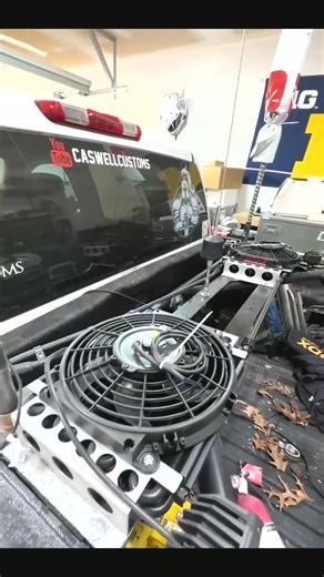 Customs GMC Sierra 1500 Prerunner! #Prerunner #prerunnersoft..._7361266729126841643 | 2Raul Dulac | Facebook