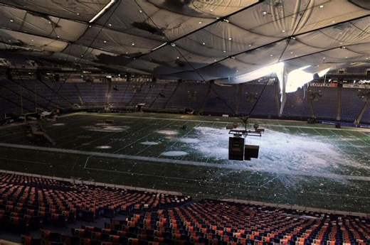 The Metrodome Roof Collapsed (For The Final Time) 15 Years Ago Today - NewsBreak