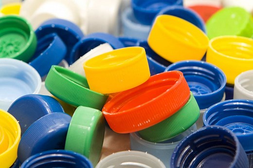 Tappi di plastica, come trovare il punto di raccolta più vicino a te