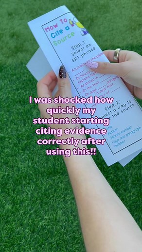 One of the biggest challenges in writing instruction is helping students cite their sources correctly in text-based essays. We created a Citing Sources Bookmark to make that process simple and consistent for your students! Students learn to: 1️⃣ Select an EBT phrase (like According to the text...) 2️⃣ Name the source (title, author, or source number) 3️⃣ Put it all together to cite correctly in their writing Each step includes examples to guide them as they write. Print one for each student to k