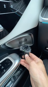 „Progressive Sport Sound“ aka fake sound in the Mercedes CLE 450 6-cylinder. The first-ever Mercedes CLE is a little longer than the E-Class Coupé and way longer than the C-Class Coupé, it replaces both models and the same for the Cabriolet version. #mercedes #mercedescle #MercedesCLECoupe #mercedesclecabriolet #mercedesfans #mbcars #mbcar #mercedesbenz #mercedeslovers #carsofinstagram | Autogefühl