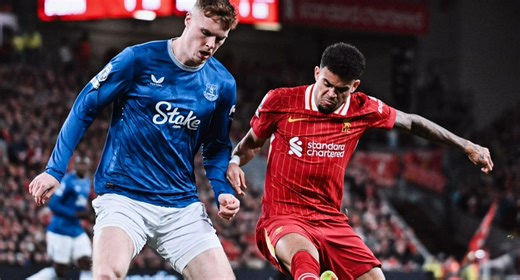 Luis Díaz saca de apuros al Liverpool con asistencia de lujo ante Everton: golazo