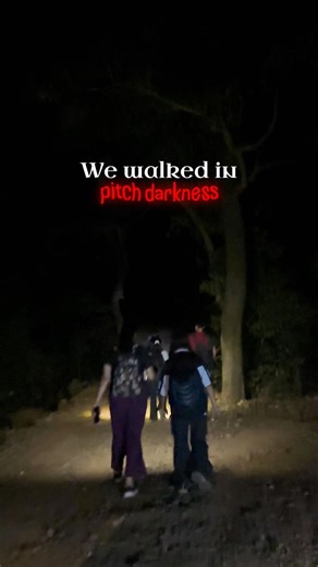 Apne chaand jaise doston ko bhejo & go on atleast one stargazing trip this year!!! 🤩🌌