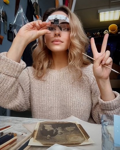 8.7M views · 125K reactions | This woman carefully pieces together old and damaged photos to make them whole again  | UNILAD | Facebook