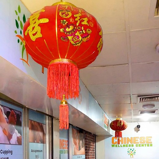 Experience ultimate relaxation with our professional full-body massage. It helps relieve stress, reduce muscle tension, improve blood circulation, and refresh your mind and body. Feel the difference as our expert therapists restore your natural balance and leave you completely relaxed and rejuvenated. So why wait? Call us today at 01727 30 22 96 to book your appointment and experience the benefits of Chinese foot massage for yourself! 👍 #footreflexology #footmassagetherapy #chinesefootmassage #