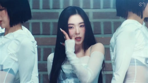 Hana (former WITCHERS Risia, Happyface Girls) appeared as a back-up dancer in the music videos for Red Velvet Irene's latest title track 'Biggest Fan' and GOT7 BamBam and i-dle Minnie x PUBG's collaboration single 'CARRY YOU'!