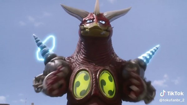 Ultraman Taiga vs. Gorothunder - EP19