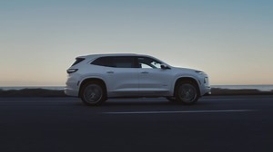 Thoughtfully-designed details meet innovative technology—it's luxury you don't have to wait for. | Buick