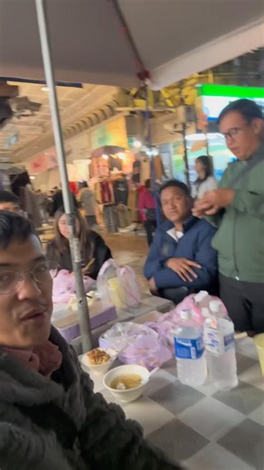 🇹🇼 The Vibes in Zhongshan District Taipei City Taiwan Zhongshan District is a vibrant, central district in Taipei, Taiwan, known for blending traditional charm with modern trends, offering everything from hipster cafes, indie boutiques, and thrift stores (especially around Zhongshan Station) to historical sites like the Grand Hotel and National Revolutionary Martyrs' Shrine, plus cultural spots like MOCA and MAJI Square, making it a hub for shopping, dining, and culture. Super daming kabayan d