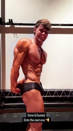 muscle flex before stage 💎 #bodybuilder #bodybuilding #bodybuildingmotivation #posing #gym