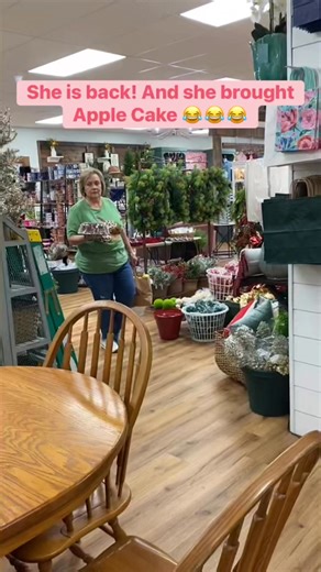 Deidra is back and she is ready to see all the good things that have been happening in the store! Y’all come visit us and enjoy the fun. #ShopPrissyHenBoutique #downtownjesup #prissyhenboutique #shoplocal 🕰 Mon, Tues, Thurs, Fri: 10–6 PM | Wed: 10–5 PM | Sat: 10–3 PM | Prissy Hen Boutique