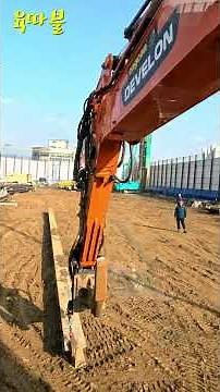 CIP 가이드빔 작업#develon#engcon#topcon#shorts#굴착기#육따블