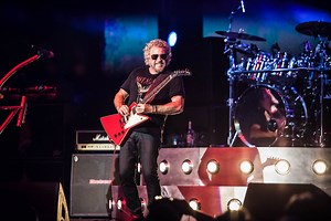 SAMMY HAGAR, MICHAEL ANTHONY, JASON BONHAM & JOE SATRIANI Announce VAN HALEN Tribute Tour For 2024 - Metal Injection