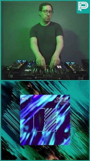 Mixing Mauro Picotto - Lizard (Dan Cooper Remix) into Cygnus X - Superstring (NILSIX Remix)