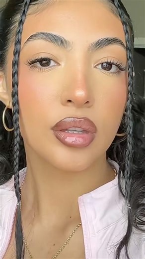 M·A·C Cosmetics on Instagram: "The search for the perfect cool-toned lip is OVER – this three-step combo always delivers. MAC Lip Pencil in Chestnut MACximal Sleek Satin Lipstick in Crème Cup MAC Lipglass Clear TT: @johnnieolivia Shop now – online or at your nearest MAC store. #MACLipCombo"