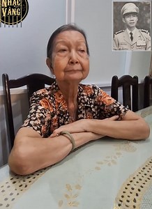 Hoài niệm về ca khúc Chiều Mưa Biên Giới với cô Nguyệt Thu (vợ nhạc sĩ Nguyễn Văn Đông). Đầu năm 2024, tôi có đến thăm cô Thu, có một đoạn nói chuyện nhỏ được ghi lại, nay chúng ta cùng hoài niệm với ca khúc Chiều Mưa Biên Giới qua tiếng hát Thanh Thúy. | Nhạc Vàng