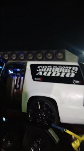 Stretched Salt Shaker legs last night at WalMart on Irby street and let's just say we had the whole parking lot dancn' 😂😂😂🤘🤘🤘 #hypemeupchallenge #saltshaker843 #teamaudiofreq #TeamSundown #teamciare #florencesc #saltshaker #djsmokinlows #demoking #windy60s #rockinghamnc | Matthew Brown
