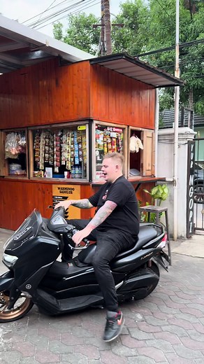 Master Airbrush Tips: Repaint or Airbrush NMAX Motorbike Tanks?