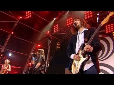 Red Hot Chili Peppers - Tell Me Baby [Live]