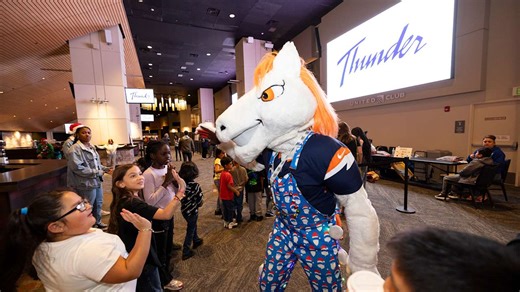 Broncos host Boys & Girls Club kids for Thunder's Holiday Party