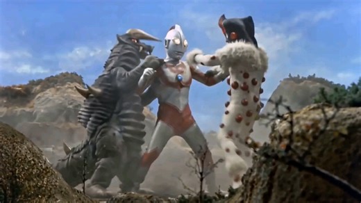 归曼再次对战暗杀宇宙人