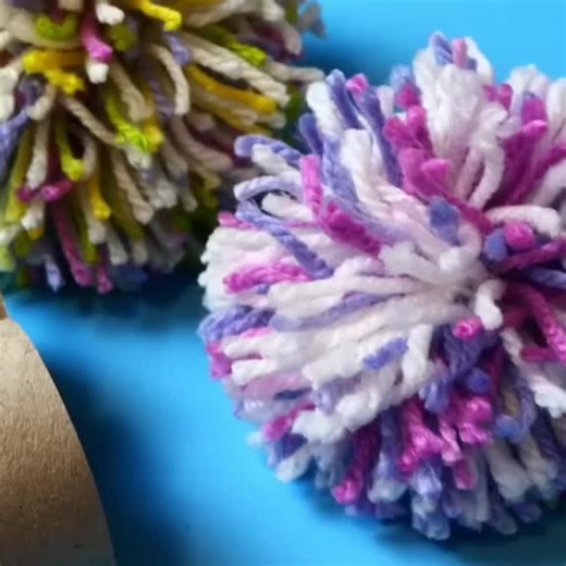 How to Make Pom Pom Balls with Tissue Paper Rolls
