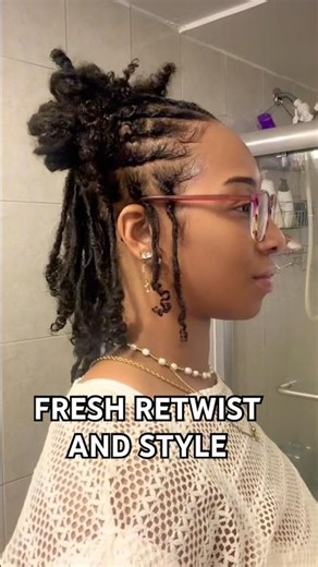 Watch me Style my fresh Retwist 🌸 #beginnerfriendly #locstyles #shorts