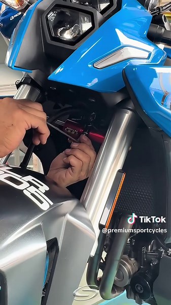 Hyperpro Steering Damper Installation for Suzuki GSX-8S