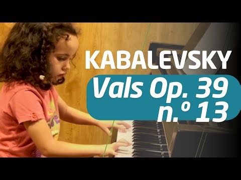 Piano: Vals, Op. 39 n.º 13 (Kabalevsky) | Música Rusa Infantil | Triarte Málaga