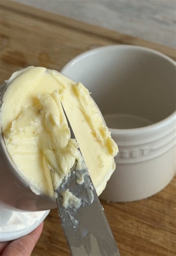 Easy Homemade Butter and Buttermilk Recipe
