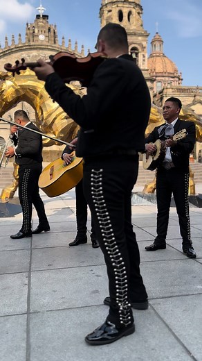 Mariachi en Guadalajara: Música y Cultura Jaliscienses