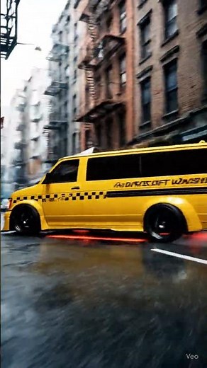 Insane Narrow Street Drift leaves Everyone Speechless