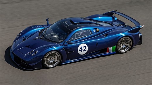 320 kph inside the Pagani Huayra R