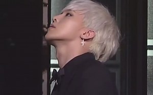 G-DRAGON BLACK现场中字