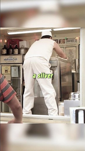 The ice cream vendor fell for a setup…😅