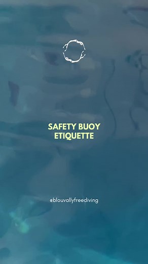 Freediving Safety Buoy Etiquette 🛟 To ensure safety, comfort, and respect for all divers, follow these guidelines when using a freediving safety buoy: ✔️ Do Not Sit on the Buoy: Sitting on the buoy can disrupt its buoyancy and stability. Instead, rest by holding onto the buoy or floating nearby. ✔️ Minimize Gear Clutter: Store only essential items on or in the buoy to keep the area organized and accessible for everyone. ✔️ Respect the Safety Line: Avoid pulling or tangling the safety line. Ensu
