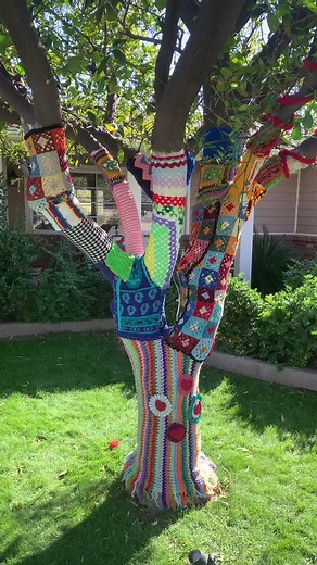 Yarn Bombing: Colorful Urban Graffiti Art
