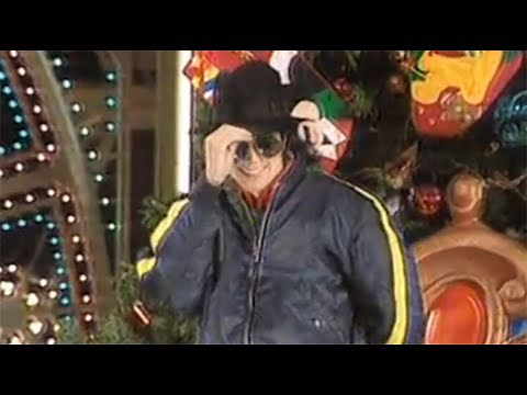 1995-12-19 Michael Jackson recovers at Disneyland Paris #HIStory25