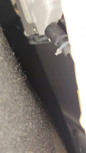 como resolver o vazamento de água no teto solar do cruze 2012.