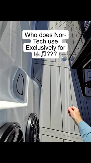 JL Audio on a Nor-Tech 400 — On-Water Sound Test
