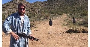 The ups and downs of the pistol grip shotty for home defense (VIDEO) :: Guns.com