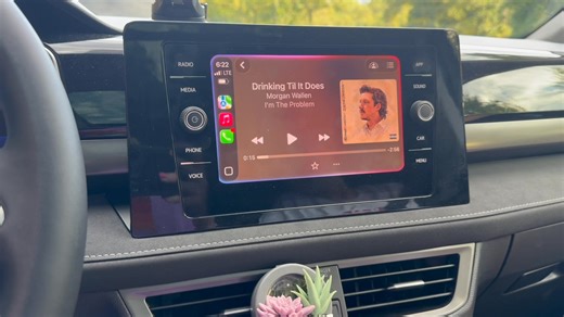 I like the new Siri light | Tabbatha Lynn Jackson