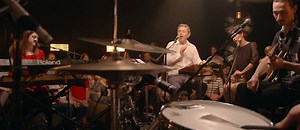 17K views · 82 reactions | Il sortait alors son album "It's A Pleasure". Dandy fils de punk (ou est-ce l'inverse ?), auteur d'une pop tellement classe qu'on vous la passe encore sur Nova dès que l'occasion se présente, c'était Baxter Dury, en 2014 dans nos locaux de Ledru-Rollin. Remember. Réalisé par Sylvain LEDUC et Thierry GAUTIER @2014 – NOVA – PIAS | Radio Nova | Facebook