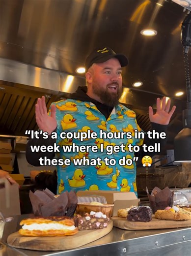 deaf duckers🐤 ~ We’re a family-ran popup food trailer in Dublin, Ireland that specialises in hot food, sweet treats, & a rotating “Cake of the Day” menu full of baked goods 🍰 ~ We also do coffee, ice cream, milkshakes & açai bowls 🤩 ~ #dublin #ireland #glutenfree #food #foodtrucks