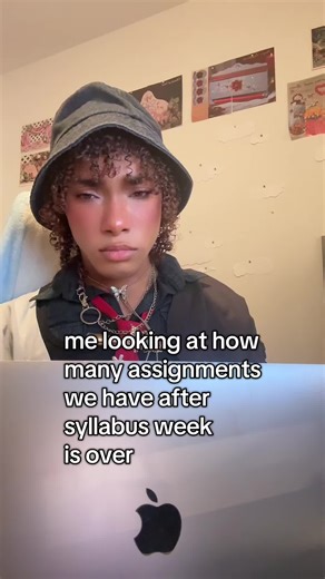 I need syllabus week to last forever #delusionaldiaries #latetoclass #alsyology #syllabus #school